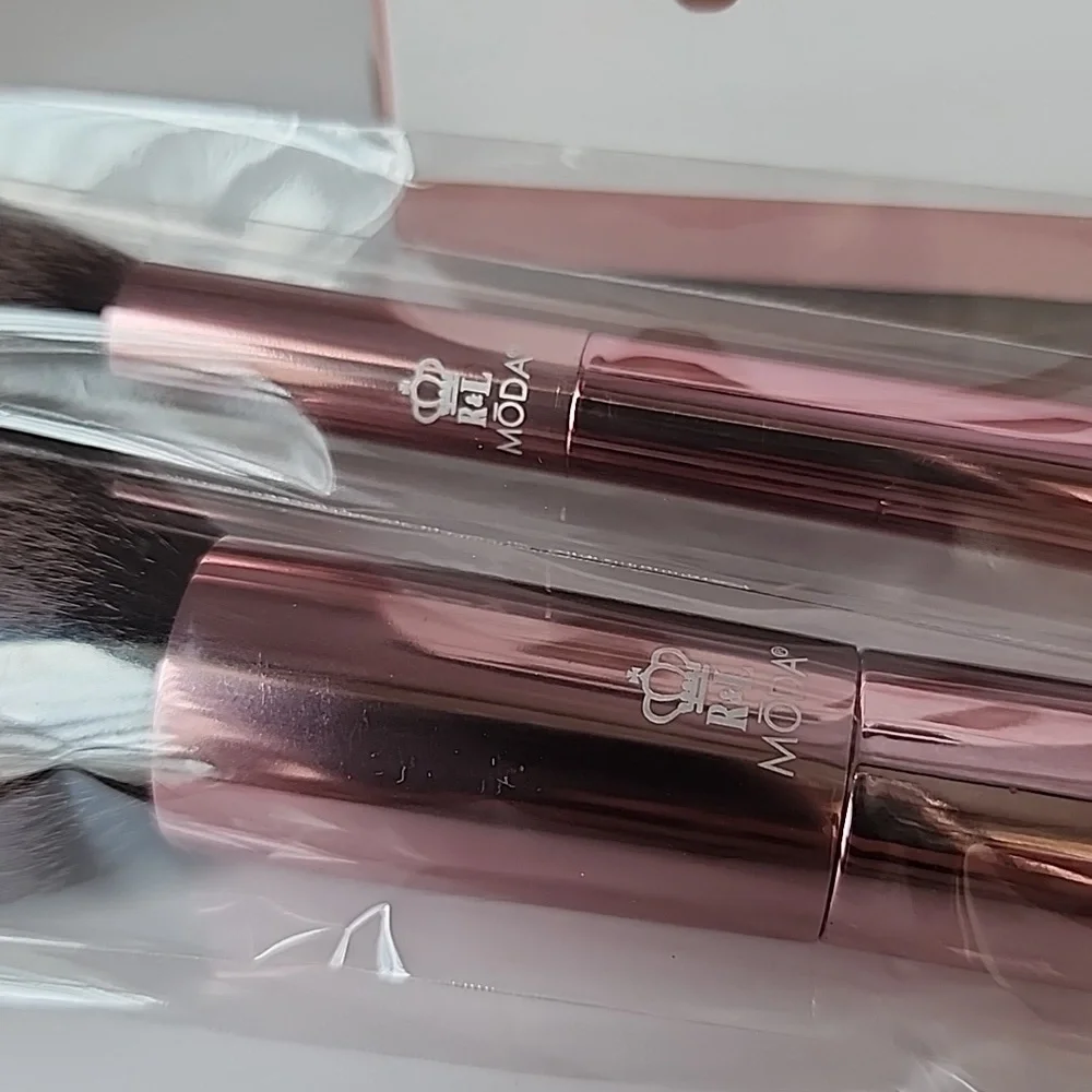 Moda Powder + Soft Glow Brush Set in Rose Gold